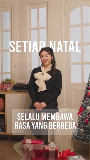 STUDIO FOTO BALIKPAPAN on Instagram: "A thoughtfully curated Christmas experience. Warm, classic, and refined—created for those who seek beauty in simplicity and photographs that endure. Photo by @benjaminhutabarat.id for @ideastudio.ina Video by @takbirdisini for @ideastudio.ina Muse: @lcvincaseyy Studio : @ideastudio.ina MUA : @stcmakeup #christmas #christmasconcept #merrychristmas #potraitphotoshoot #fotostudiobalikpapan #fotostudio #fotobalikpapan #studiofotobalikpapan"