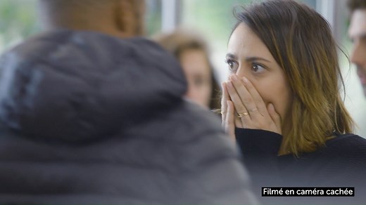 📵 Caméra cachée | Phénomènes paranormaux dans un magasin... Et vous, comment auriez-vous réagi ? 😱 | GiFi