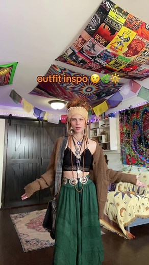 Explore Unique Hippie Outfit Ideas