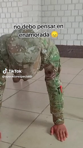 Ayudando a los jóvenes a enfocarse en su futuro 💂‍♂️🫡 #military #motivacion #motivation #fpyシ #suboficial #specialforces #pnp #ejercito #ejercitodelperu #ejercitodelperu🇵🇪 #serviciomilitar #militar #militares #ep #comando #francotirador #vraem #vraem💓perú🇵🇪 #running #momentosdivertidos #broma #soldado #soldados #marines #soldadosmexicanos #ucrania #ucrania🇺🇦 #viral #viralvideo #viraltiktok #funny #funnyvideos #funnymoments #viral?videotiktok😇😇 #viralvideo🔥