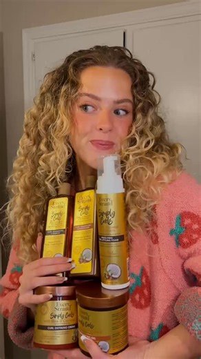 1.3K reactions · 88 shares | Soft sounds, defined curls. Shhh… just Simply Curls at work. #ASMR #EveryStrand #SimplyCurls #CurlyGirls | Every Strand | Facebook