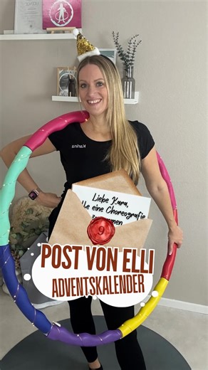 Elli Hoop® | Hochwertige Hula-Hoops und mehr on Instagram: "🎄✨ Weihnachts-Choreo-Alarm! ✨🎄 @kara_hulahoop Aufgabe ist es heute eine kleine, spaßige Choreografie zu „Jingle Bells Swing“ von @giuliocercato für euch einzustudieren. 💛 Schnappt euch den Reifen, dreht die Musik auf und huller mit Kara. Egal ob Anfänger oder Profi – Hauptsache, jeder hat Spaß und bringt die Hüften in Bewegung. Verlinkt uns gerne in eurer Story, wenn ihr die Choreografie nachtanzt – wir sind schon gespannt auf eure W