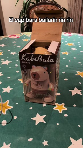 Capibara Bailarín: ¡El Amigo Tierno que Brilla!