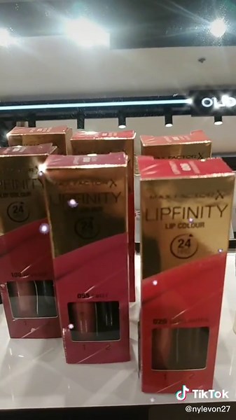 Max Factor Lipstick Shades for a Stunning Makeup Look