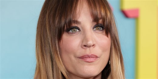 Kaley Cuoco Looks So Toned Showing Off ‘No-Hands Workout’