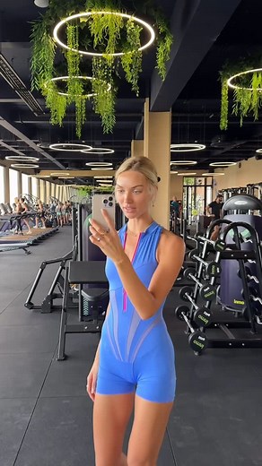 Anastasiia Baranova on Instagram: "Зал Omni , я в шоках!"