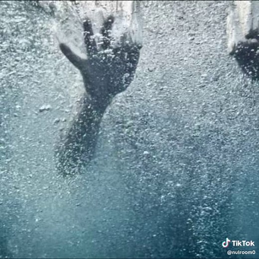 Understanding Thalassophobia: The Fear of Deep Water