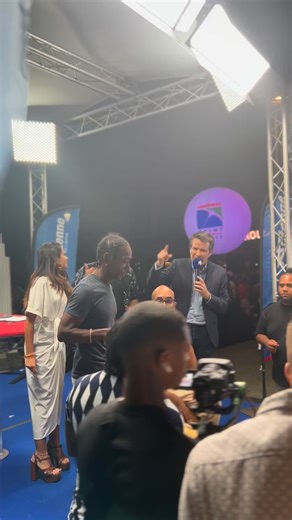 ✨Merci à vous pour ce dernier C’est en direct ! De l’année 2025 ! ✨ Un grand merci à toutes les équipes mobilisées pour ce direct, les invités, les artistes et la Ville de Saint-Denis pour son accueil 🙏 Bonne fet kaf zot toute ! 💙🙏 | Antenne Réunion