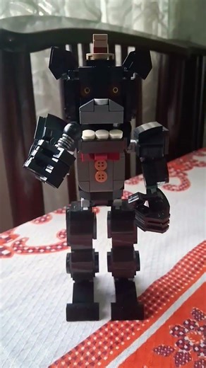 lego moc Pit Spring Freddy.