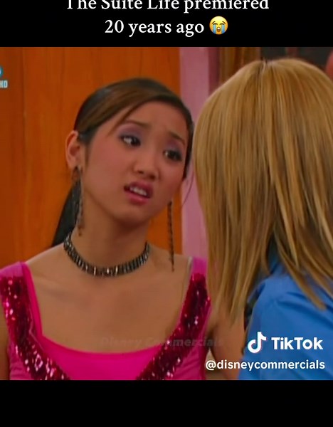 The Suite Life of Zack and Cody premiered on Disney Channel 20 years ago March 2005 #disneychannel #fyp #foryoupage #nostalgia #disneycommericals #pov #fyppppppppppppppppppppppp #dylansprouse #colesprouse #brendasong #ashleytisdale #nostalgic #edit #fypツ best funny iconic moments from season one