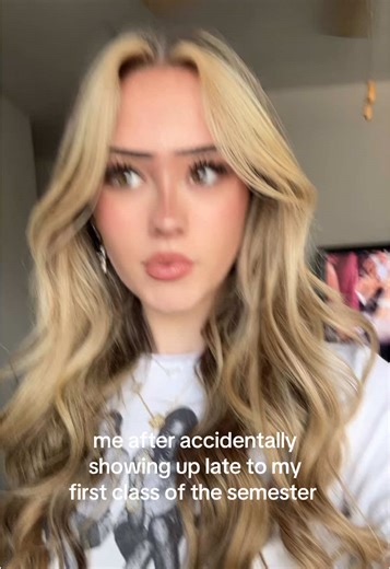 Handling Late Arrivals at College Classes