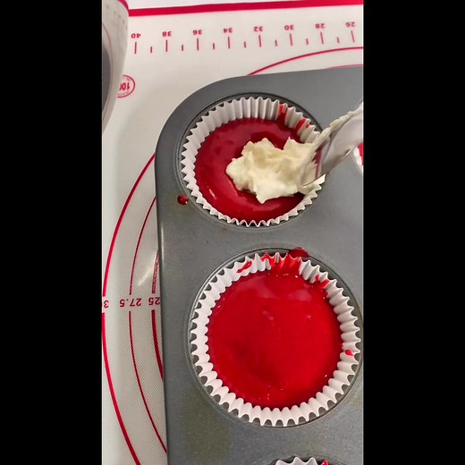 #Cheesecake filling!: *1 8 ounce pack cream cheese *1/3 cup sour cream *1/4 cup sugar *1 tsp vanilla extract Blend well and you can add to the center of any cupcake flavor before baking #fyp #sweettreats #redvelvet