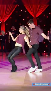 294K views · 9.7K reactions | <<Ryan Boz & Alyssa Gillespie>> West Coast Swing - Improvised  #westcoastswingw #wcsd #dances #swingdances#socialdancer #randompartnerrandomsongr #randomsongrandompartnerr#randomsongandpartnerr #randompartnerandsongd #dancingd #ballroomdancel #lindyhopp #partnerdancem#modernswingw #westcoastswingmomentss #salsaw #wcswings #swingdancersb #ballroomw | Dance WCS | Facebook