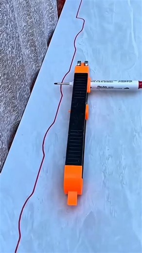 Construmixtools on Instagram: "Adjustable profile scribing ruler with lock — professional accuracy f🪚✨ Perfect for woodworking, DIY and repairs: adjust, lock and copy complex profiles quickly and effortlessly. Ergonomic body, durable construction, ideal for measuring irregularities. • Easy adjustment + secure lock • Copies profiles and moldings with precision • Ergonomic, rugged design • Non-electric tool — lightweight and portable Buy here: https://temu.to/k/p3bsvmfzyxj Pro tip: use it to tran