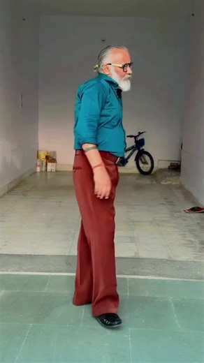 Learn Easy Bollywood Dance Steps for Beginners