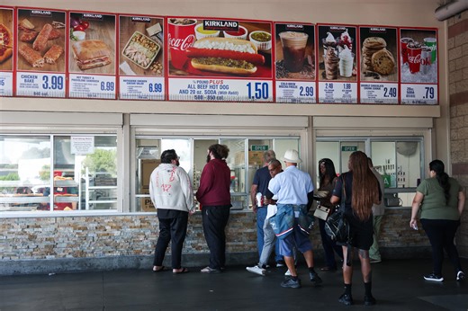 Costco changes famous $1.50 hot dog combo. Details and Ohio locations