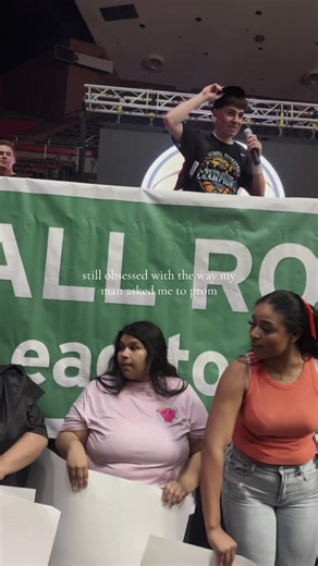 Creative Prom Proposal Ideas That Wow