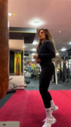 ♐️♐️mira♐️♐️ (@mira____alizade)’s videos with favorite - gui