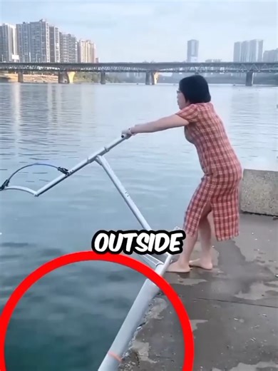 “I still can’t figure out how this is possible 😳” #viralvideo #trending #wowmoment #explained #amazing