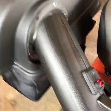 Husqvarna YTH 20V42 Grass Catcher Install