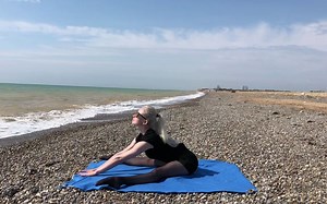 Splits Flexibility Ballet Stretches - How to, At Home BEGINNER FLEXIBILITY ROUTI