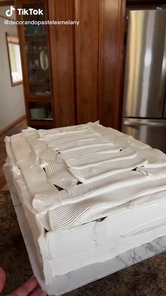 Delicious Pastel de Corona Cerveza Beer Cake Recipe