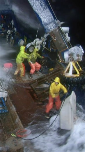 2.5K views · 12 reactions | We've seen our fair share of wild weather! Stay safe indoors this Earth Day and explore the Extreme Weather Specials on Discovery Channel, 22 April. #ExtremeWeather #EarthDay | Discovery Channel Africa | Facebook