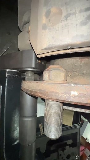 Wheel stud removal without removing the hub. Tiger tool