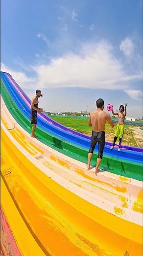 We Passed The Ball Then Ran Up Waterslide 🇺🇸😱💦 #Waterslide #Shorts