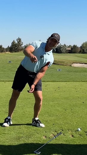Jeff Ritter on Instagram: "Here is a way of describing a key component of the back swing pivot I learned from @andy_plummer . In fact… This is a complete rip off of a post he made I believe just last week so follow him and his @stackandtilt program. In my mind, Andy is among the very best at understanding and demonstrating how anatomy, geometry, and physics work together to produce an efficient golf swing. In this lesson, I am coaching a spinal surgeon, who really gravitated towards the terminol