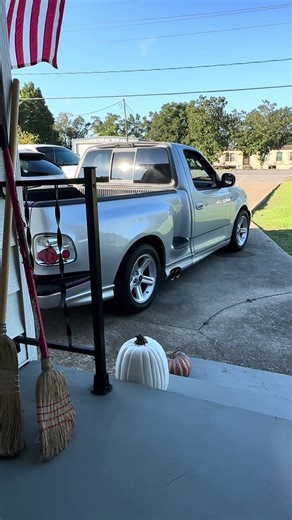 Cammed Lightning Idle