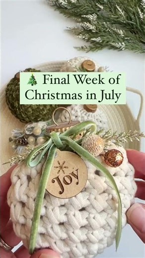 🎄 Christmas Crochet Ideas You’ll Want to Make This Year! | Free Crochet Patterns #crochetchristmas