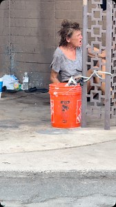 186K views · 14K reactions | How do you help someone that’s arguing with no one? | Arturo Castro | Facebook