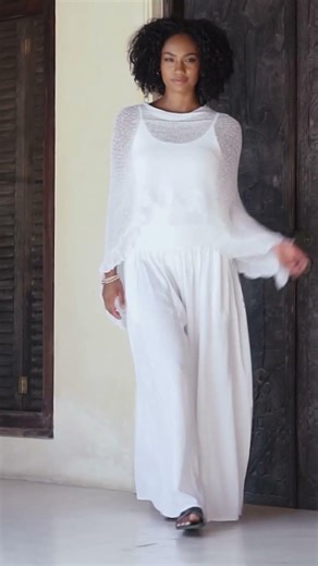 This is my fix for sleeveless outfits #poncho