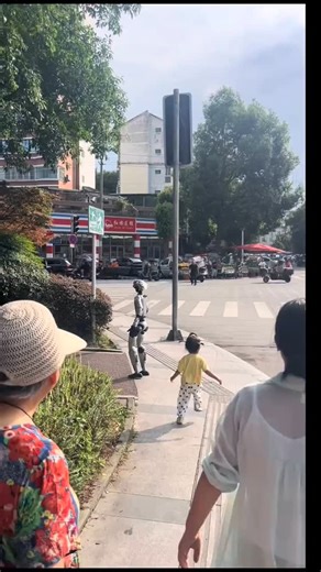 Asian Technology | This human-like AI robot walks just like a small child — smooth, balanced, and eerily realistic. It’s a glimpse into the future of... | Instagram