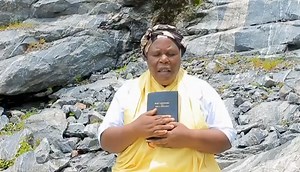 Awa ndi a Masintha chitsitsimutso women choir ... Amandisangalatsa nyimbo zawo zimakhala zogwira mtima komanso zotsitsimutsa. | Ronald Thamakela