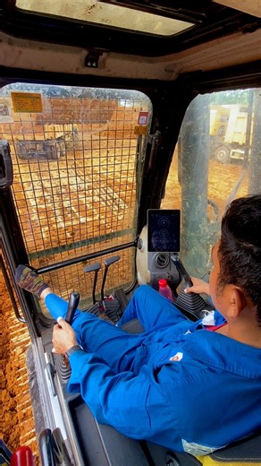 22K views · 445 reactions | Operating the SANY SY365Hpro EXCAVATOR on a 12-tire howo truck loading barge #fblifestyle #fypage #CARA #fyp #Loading #yobertbara | Yobert Bara Kiding | Facebook