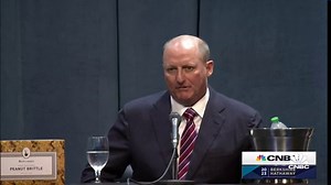 Warren Buffett and Greg Abel respond to question on BNSF derailments