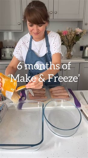🎁A little GIVEAWAY to celebrate 6 months of MAKE & FREEZE. Since publication my cookbook had sold in its thousands!!! 📕📕 It is in homes all around the world!! 🌎 🥹 ❤️Thank you so much for buying, gifting, making, baking, reviewing my cookbook! It’s been received so well! I am so proud!! It’s still making it to the top of the book chats - which is wild! 📈 I’d like to gift a signed copy of my cookbook- one of my aprons and some baking equipment goodies to one of you. As a little thank you. Ju