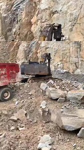 534K views · 2.7K reactions | 沈沈沈 #excavator #operator #quarry #caterpillar #johndeere #komatsu #hitachi #sumitomo #mitsubishi #doosan #lovol #sany #sdlg #xcmg #zoomlion #yanmar #liugong #volvo #liebherr #terex #ph | Alat Berat Manado | Facebook