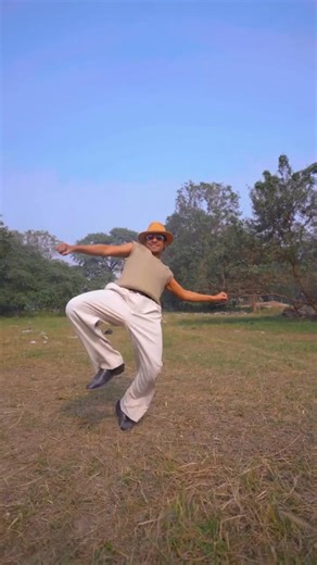 Flexing muchh? 🎧 #dance #poppingdancer #dancestyle #hiphopvibe #poppingbattle #dancegenre #shorts