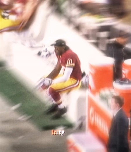 He had no buisness being in the game man 😕 // #rg3 #redskins #edit #theworstshecansayisno #scaryterryabc