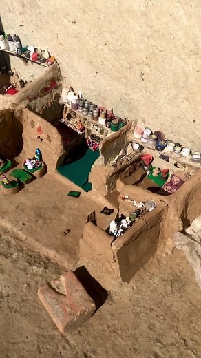 Rustic Earthen House: A Detailed Showcase of Craftsmanship