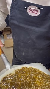 « La man’ouché du @faurn_boulangerie » #manouche #zaatar #libanais #liban #lebanese #beirut #beirutlebanon #beirutlebanon #lebanese #lebanesefood #lebanesefood #food #foodporn #healthyfood #instafood #humour #comedie #rire @alan_geaam @faurn_boulangerie @camillewehbe | Coco Makmak