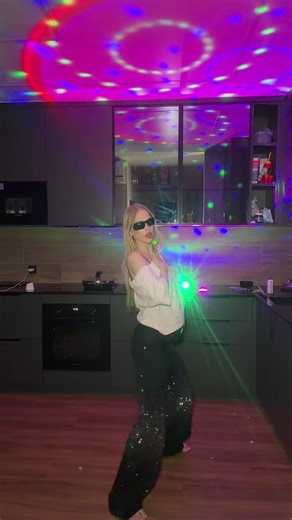 Vidéos de Yulia (@yulia.bye) avec Alone Mason Trent Remix - Mason Trent