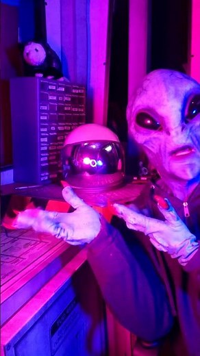 What Does an Alien Collect? My Earthly Treasures Showcase! #alien #littlemermaid #collection