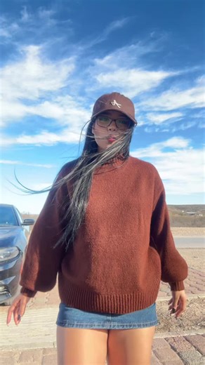 Andrea (@andreapadillarodr)’s video of fresa outfits