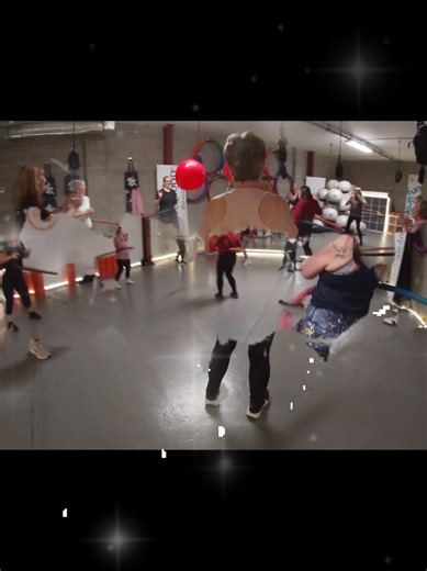 The Circle Gym Club (@thecirclegymclub)’s videos with Starships - Nicki Minaj