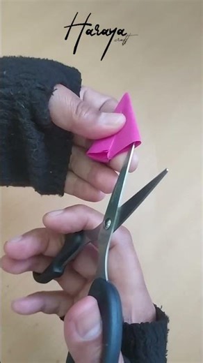 How to Make a 16-Petal Flower Crown #shorts #plasticflowers #diycrafts