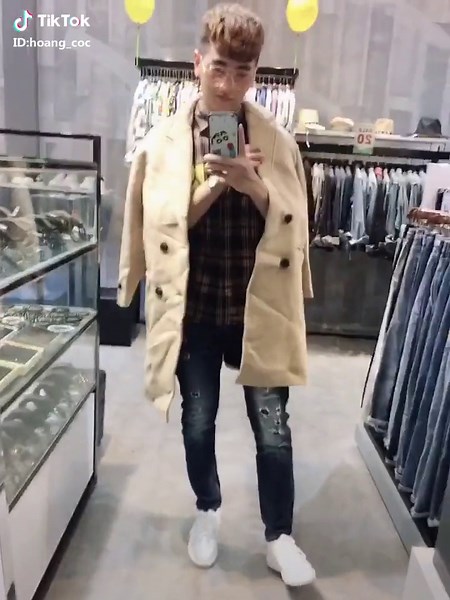 Làm set này đi học ổn không mọi người 😊😊